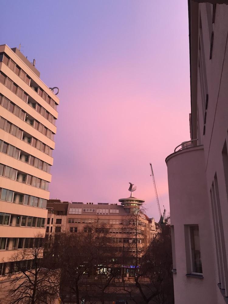 Kurfuerst Am Kurfuerstendamm Berlin Bagian luar foto