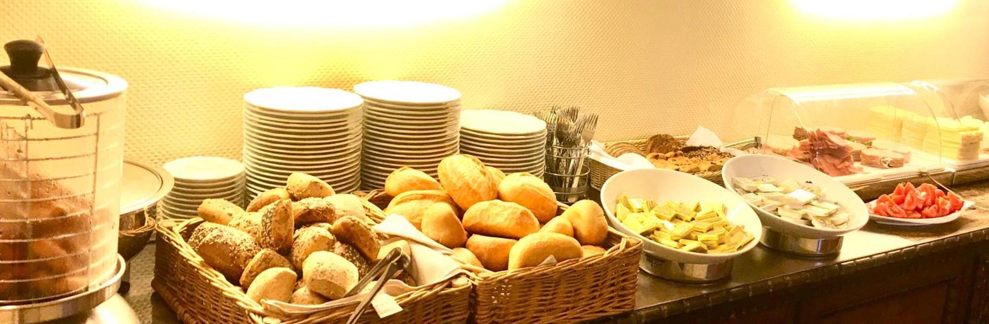 Kurfuerst Am Kurfuerstendamm Berlin Bagian luar foto