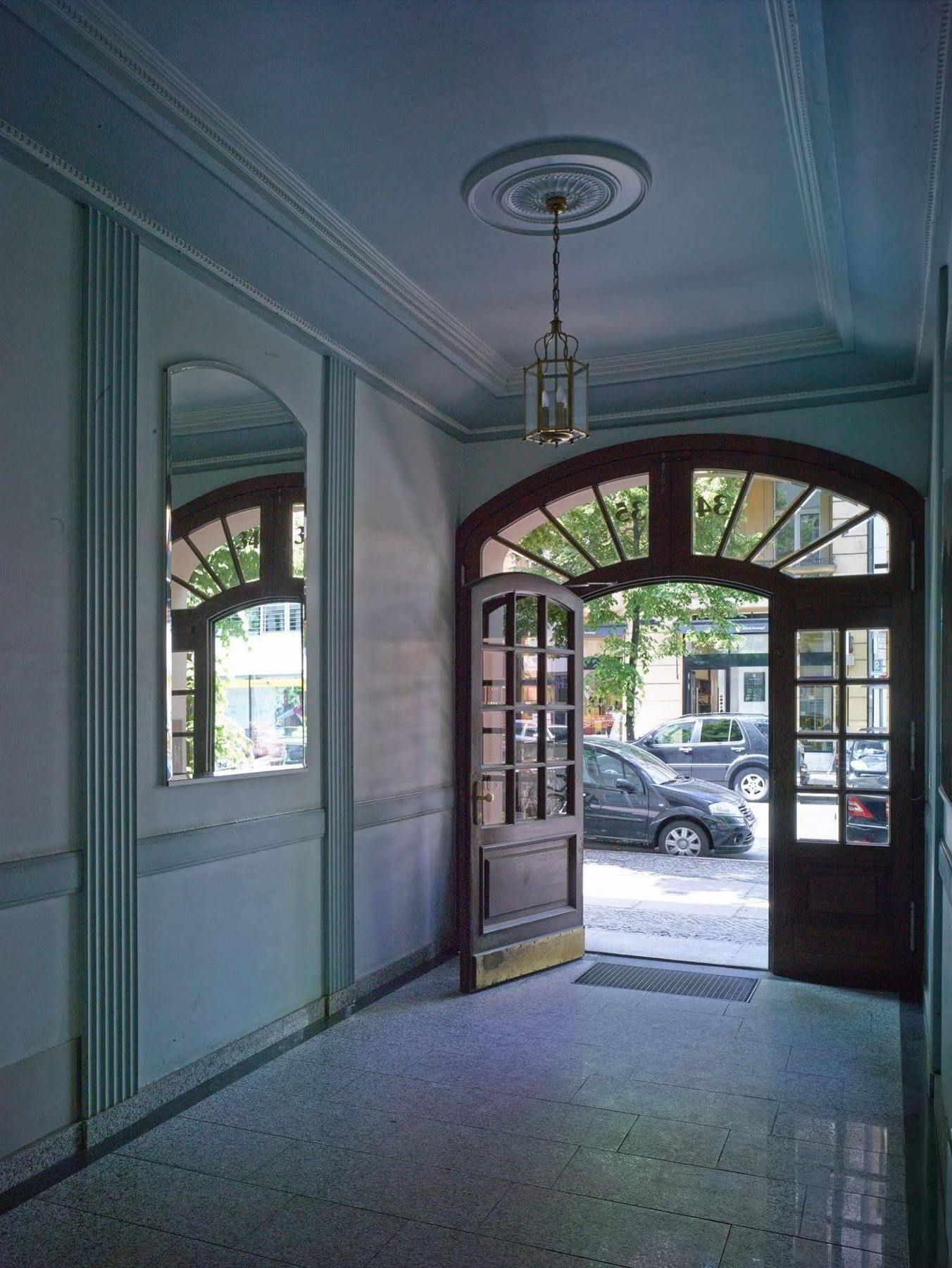 Kurfuerst Am Kurfuerstendamm Berlin Bagian luar foto